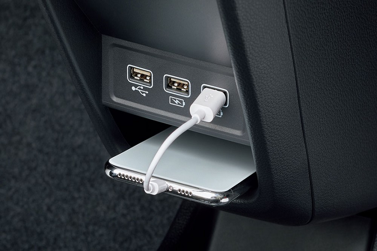 Tại thị trường Nhật Bản, giá xe Honda N-One 2021 có mức dao động từ 1.599.400 - 1.999.800 Yên (tương đương khoảng 356 - 445 triệu đồng).