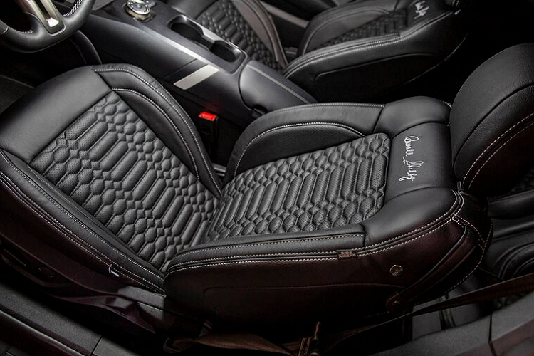 Về bản độ dành cho Ford Shelby GT500 mới, Shelby American sẽ nâng cấp chiếc xe cơ bắp này lên công suất cực đại 800 mã lực, cao hơn 60 mã lực so với xe nguyên bản. Để giúp động cơ 5.2-liter “Predator” V8 của xe tạo được công suất này, nhà độ nổi tiếng của Mỹ đã thay thế bộ đai truyền động mới và thêm vào bộ tản nhiệt mới nhằm giúp bộ siêu nạp của xe đỡ nóng hơn, từ đó giúp nó có thể hoạt động ở áp suất nén cao hơn.