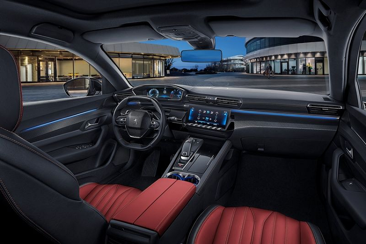 Bên cạnh 508 L 400 THP 2021, gian hàng của Peugeot tại Triển lãm ô tô Bắc Kinh 2020 còn có nhiều mẫu xe đáng chú ý khác là e-2008 – phiên bản thuần điện của 2008, 4008 plug-in hybrid, 5008 SUV và 408 sedan.