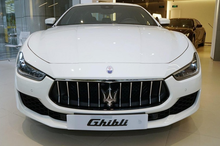 Mãi đến nay, chiếc xe Maserati Ghibli Scatenato đã được bàn giao cho chủ nhân và khá ấn tượng là một khách hàng ở miền Tây đã sở hữu chiếc Maserati Ghibli đặc biệt chỉ sản xuất 100 xe trên toàn thế giới này.