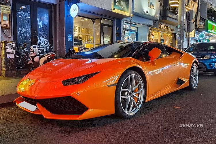 Được biết, siêu xe đình đám từng được độ gói bodykit Vorsteiner Verona Edizione từ nước ngoài, trước khi cập bến Việt Nam vào năm 2015. Tới năm 2017, xe lại được nâng cấp thêm gói bodykit Vorsteiner Novara Edizione.