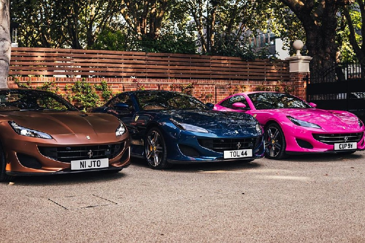 Siêu xe mui trần Ferrari Portofino vẫn được trang bị hộp số ly hợp kép 7 cấp tương tự như dòng xe California T, tuy nhiên, hãng siêu xe Ý đã bổ sung thêm phần mềm mới nhằm cho phép hộp số của xe thay đổi bánh răng nhanh hơn.