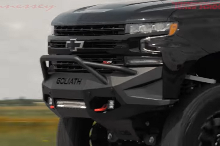 Chi phí cho một chiếc Goliath 6x6 là không hề rẻ, và nhà sản xuất cũng chỉ dự định chế tạo 24 chiếc ở giá tối thiểu 375.000 USD ( tương đương khoảng 8,7 tỷ đồng) mỗi chiếc.