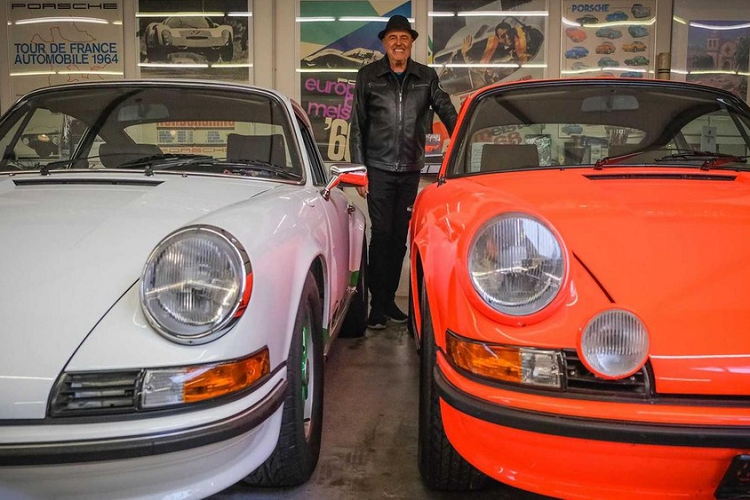 Ottocar chia sẻ rằng, “Tôi có thể lái mỗi ngày một chiếc khác nhau trong một tháng – và 2 chiếc vào dịp cuối tuần”, nhưng thông thường thì ông ấy có lái 9 chiếc, bao gồm một chiếc 911 R và một chiếc Type 991 911 Speedster.