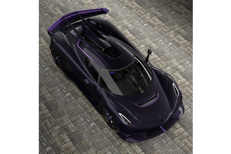 Theo thần hoại Hy Lạp, Hydra là một con rồng có 7 hoặc 9 đầu, là con của Echidna và Typhon. Sở dĩ vị doanh nhân trẻ người Mỹ chọn cái tên này cho siêu xe của mình vì Koenigsegg Jesko vốn được trang bị hộp số 7 ly hợp và 9 cấp.