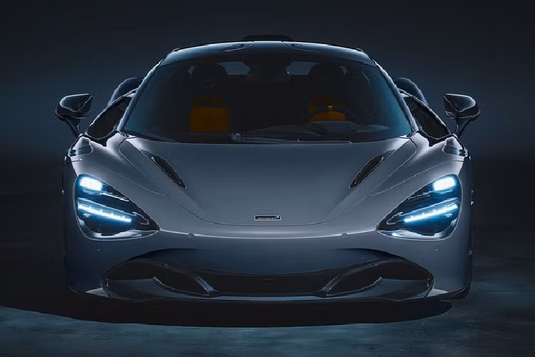  Giá xe McLaren 720S Le Mans được bán tại Anh với mức khởi điểm từ 254.500 euro, tương đương 285.984 USD (6,6 tỷ đồng).