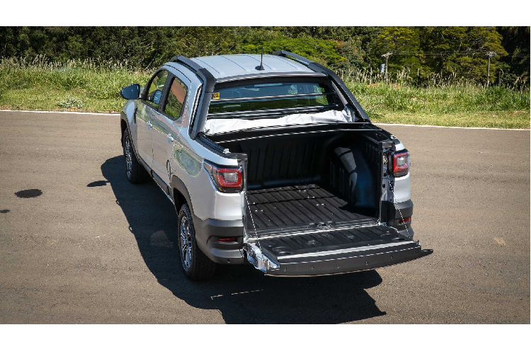 Fiat Strada hoàn toàn mới sở hữu chiều dài 4.480 mm, khiến nó trở thành chiếc bán tải nhỏ gọn nhất trên thị trường.