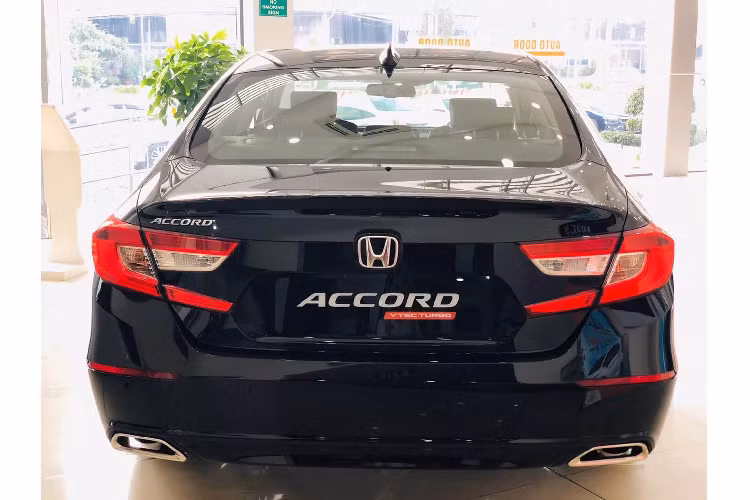 Nhìn chung, “đập hộp” Honda Accord mang số VIN 2019 giúp người mua tiết kiệm khá nhiều chi phí, chính vì thế đây là một gợi ý đáng cân nhắc dành cho khách hàng đang quan tâm đến dòng xe Accord.