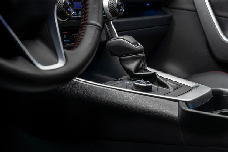 Khách mua có thể chọn bản SE hoặc XSE.