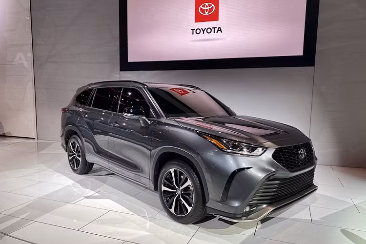 Dù đây là một mức giá khá lớn so với các đối thủ cùng phân khúc tại xứ cờ hoa, tuy nhiên phía hãng xe Nhật Bản vẫn đặt kỳ vọng với khoảng 12% khách hàng của Highlander sẽ lựa chọn XSE.