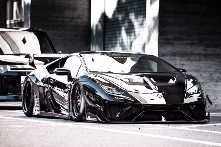 Cho dù mới ra đời được khoảng 5 năm nhưng ASSC đã sớm có được chỗ đứng vững chắc trong giới thời trang đường phố trên toàn thế giới. Mỗi sản phẩm của thương hiệu này được ra mắt đều trở thành một thứ mà được các tín đồ thời trang đường phố khao khát được sở hữu.