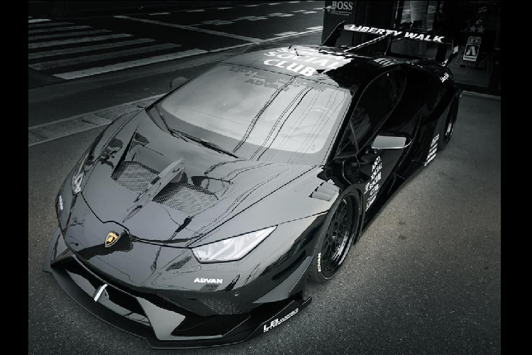 Trong năm 2019, Liberty Walk đã làm mới bộ sưu tập của mình với series Silhouette GT Works, trong đó có cả mẫu siêu xe Lamborghini Huracan đình đám. Trên dòng sản phẩm LB-Silhouette, Liberty Walk sẽ không sử dụng đinh tán để cố định những phần nới rộng thân xe như trên các sản phẩm truyền thống.