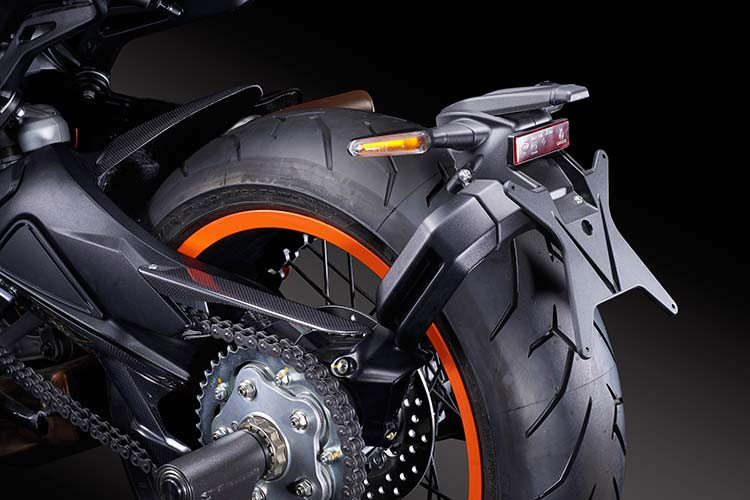 Hiện tại, hãng xe MV Agusta vẫn chưa công bố giá bán cũng như số lượng sản xuất của phiên bản đặc biệt Dragster 800 RR TheArsenale Edition.