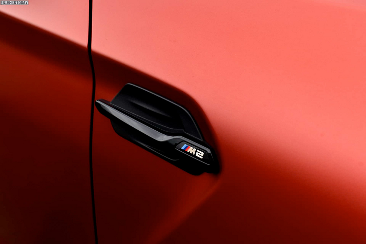 Hãng xe Đức đã không ngại ngần khi thiết kế mẫu xe thể thao BMW M2 Competition khi cho nó sức mạnh của một chiếc M3 và điều này thể hiện rõ ràng khi nhìn vào kiểu dáng bên ngoài của chiếc xe.