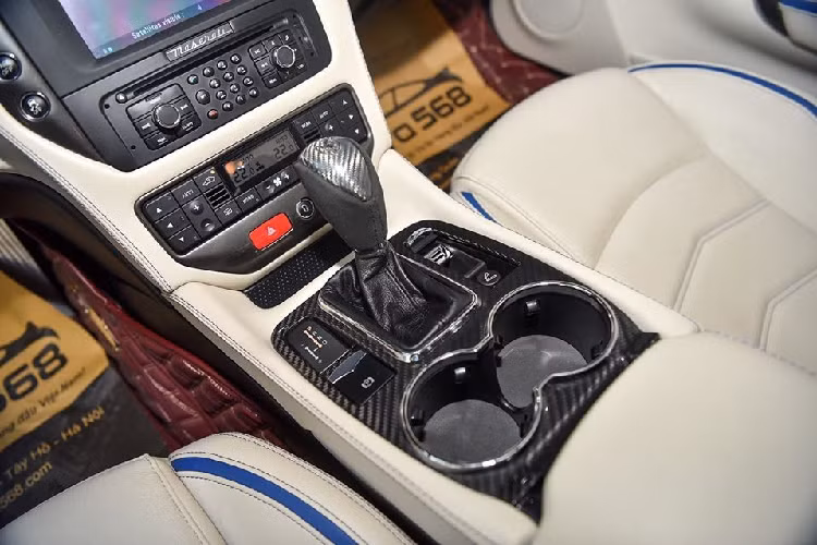 Cuối cùng là mức giá bán dành cho chiếc xe thể thao Maserati GranTurismo MC Sportline màu vàng này được tiết lộ hơn 7 tỷ đồng. Vào tháng 11/2019, mức giá chính xác chiếc xe này được rao bán là 7,9 tỷ đồng. Đơn vị rao bán cho hay, với giá hơn 7 tỷ đồng, người mua chiếc Maserati GranTurismo MC Sportline màu vàng này có thể tiết kiệm được 5 tỷ đồng so với việc mua xe mới.