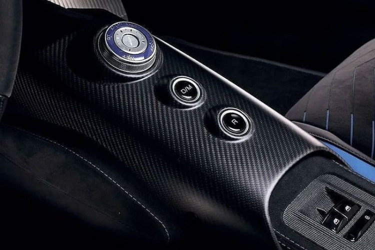 Không kém phần hấp dẫn so với ngoại thất, nội thất, hệ truyền động của Maserati MC20 2021 chính là yếu tố khiến siêu xe Ý trở nên đặc biệt.