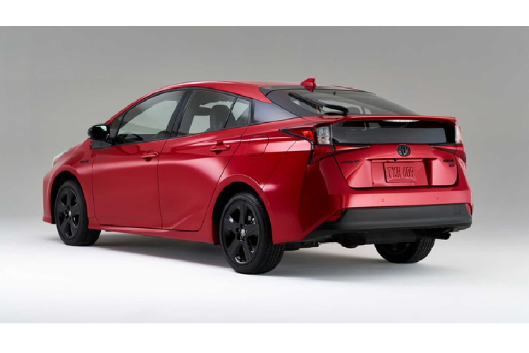 Phiên bản đặc biệt 2020 Edition của Prius 2021 sẽ ra mắt trực tuyến theo hình thức livestream. Sự kiện được tổ chức vào 18/5. Cũng trong sự kiện này, Toyota còn giới thiệu thêm 2 mẫu xe hybrid thiết kế mới hoàn toàn. Giá xe Toyota Prius 2021 bản đặc biệt hiện chưa công bố giá bán.