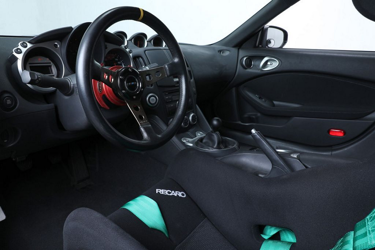 Quay trở lại năm 2015, một trong những chiếc MK4 Supra với lớp sơn cam biểu tượng, được sử dụng bởi Paul Walker trong phim cũng từng được “xuống tiền” tại 1 buổi đấu giá với con số lên tới 185.000 USD (4,29 tỷ đồng). 