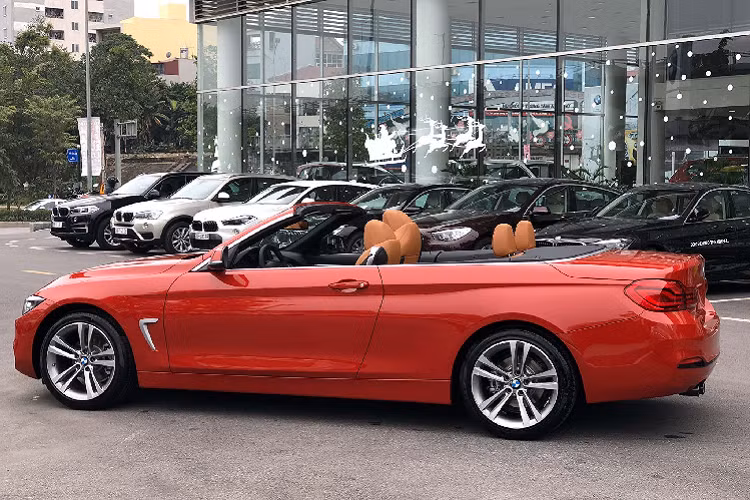 Trên thị trường, BMW 4 Series convertible là đối thủ cạnh tranh trực tiếp với Mercedes-Benz E-Class convertible hay Audi A5 convertible.