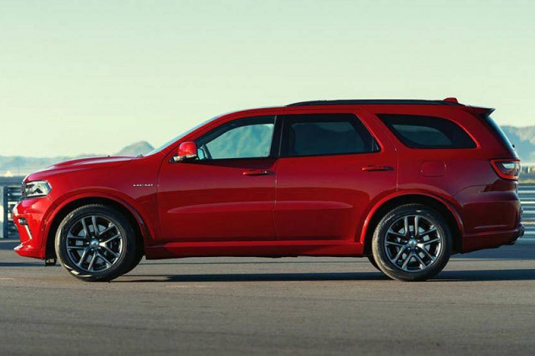 8. Dodge Durango (giá khởi điểm: 30.495 USD)