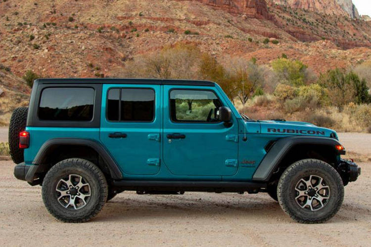10. Jeep Wrangler (giá khởi điểm: 28.295 USD)