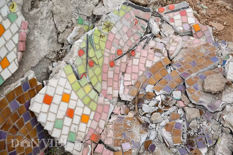 Những đoạn tranh mang ý nghĩa lớn bị phá bỏ khiến không ít người tỏ ra tiếc nuối. 