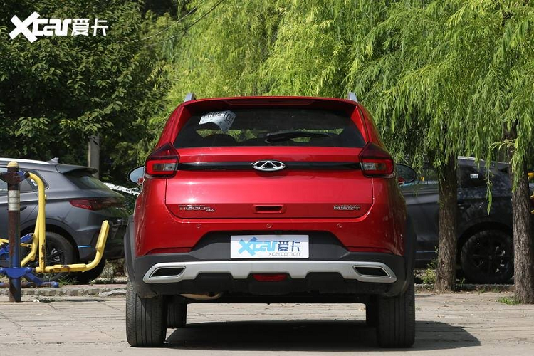 Cuối cùng và cũng là điều quan trọng nhất là mức giá xe Chery Tiggo 3x Plus có mức khởi điểm rất mềm từ 49.900 nhân dân tệ và kết thúc ở 67.900 nhân dân tệ (tương đương 168 – 229 triệu đồng).