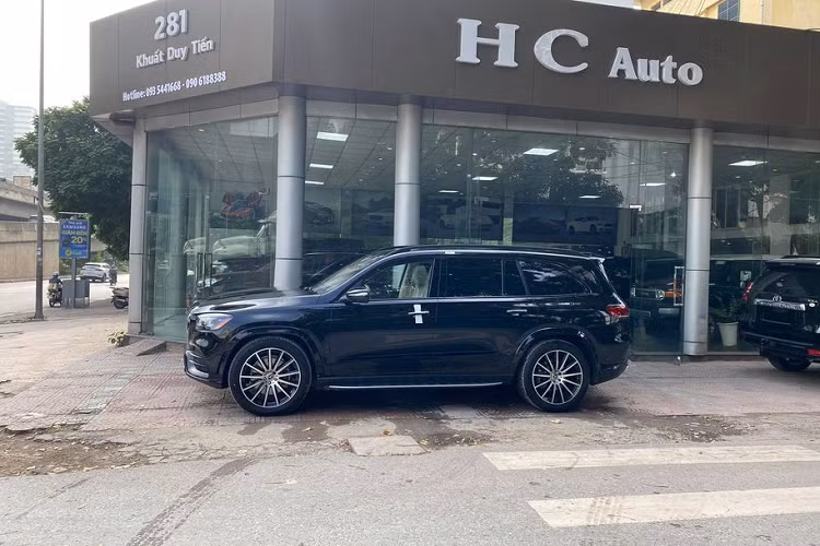 So với động cơ trên bản GLS 450, sức mạnh động cơ của bản Mercedes-Benz GLS 580 mạnh hơn đáng kể.