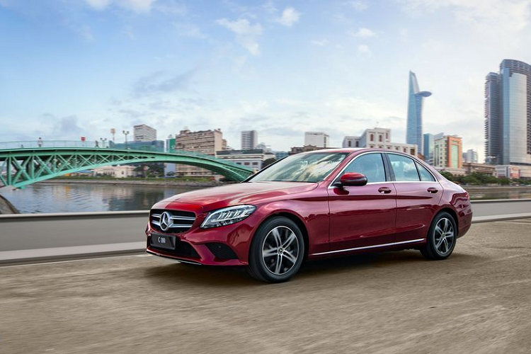 C 180 &amp; C 200 Exclusive 2020 được bảo hành chính hãng 3 năm (có thể mở rộng thành 5 năm) tại hệ thống đại lý &amp; xưởng dịch vụ ủy quyền lớn nhất trên thị trường xe sang - với 16 chi nhánh.