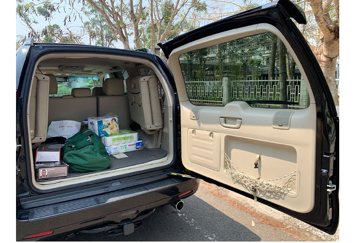 Chức năng nâng hạ gầm bằng bầu hơi với các chế độ chỉnh phuộc: Êm ái - thoải mái (Comfort ) hoặc thể thao (Sport)