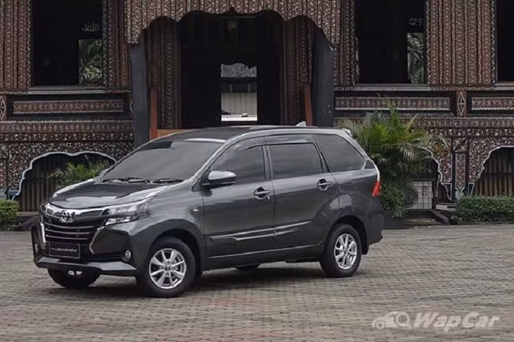 Toyota Avanza 2021 van dung RWD, bo dan dong cau truoc-Hinh-2