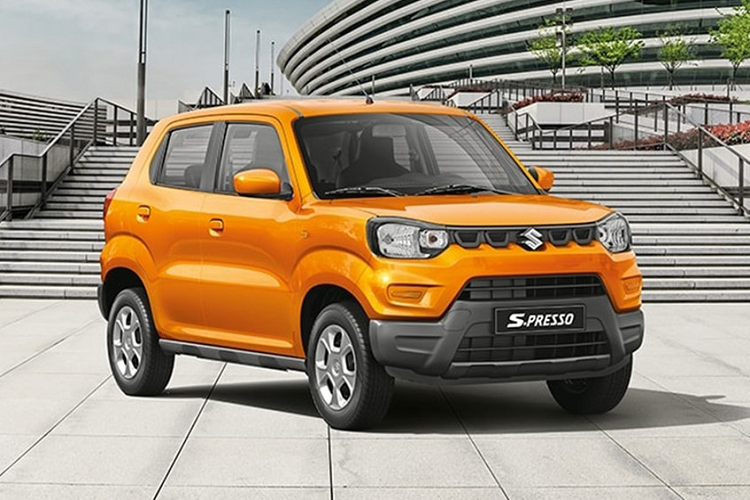 Như thông tin đã đưa, S-Presso 2020 được phát triển dựa trên cơ sở gầm bệ Heartect mới nhất của Suzuki, tương tự Swift thế hệ hiện tại. Xe sở hữu chiều dài 3.665 mm, rộng 1.520 mm, cao 1.549 mm với vành 13 inch/1.564 mm với vành 14 inch và chiều dài cơ sở 2.380 mm. Thêm vào đó là khoảng sáng gầm 180 mm, bán kính vòng quay 4,5 m và trọng lượng dao động từ 726 - 767 kg.