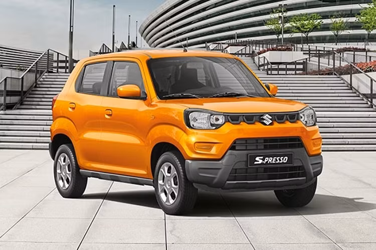 Như thông tin đã đưa, S-Presso 2020 được phát triển dựa trên cơ sở gầm bệ Heartect mới nhất của Suzuki, tương tự Swift thế hệ hiện tại. Xe sở hữu chiều dài 3.665 mm, rộng 1.520 mm, cao 1.549 mm với vành 13 inch/1.564 mm với vành 14 inch và chiều dài cơ sở 2.380 mm. Thêm vào đó là khoảng sáng gầm 180 mm, bán kính vòng quay 4,5 m và trọng lượng dao động từ 726 - 767 kg.