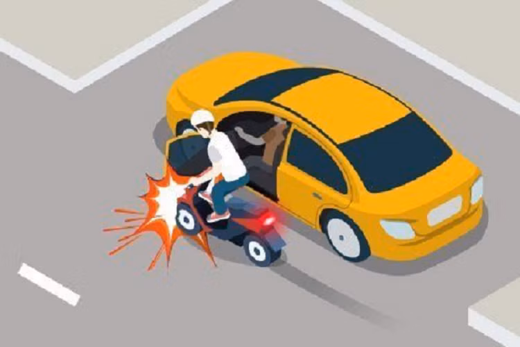 Mo cua oto khong quan sat gay tai nan bi xu phat the nao?