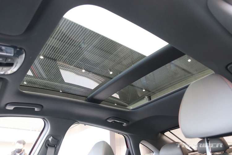 Tương tự bản thường, Hyundai Sonata N Line 2021 cũng sở hữu chiều dài 4.900 mm, rộng 1.890 mm, cao 1.445 mm và chiều dài cơ sở 2.840 mm.