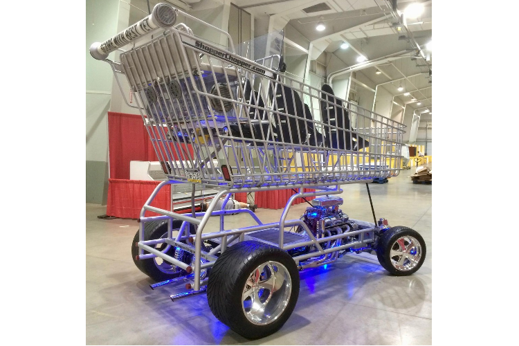 Sau khi ghép mọi thứ lại với nhau để xem nó có hoạt động được không (đây là lần đầu tiên họ tự tay chế tạo một chiếc xe), họ đã tháo rời và lắp ráp lại để tạo thành một chiếc xe ô tô thực sự. Cộng thêm các công đoạn hoàn thiện, sơn màu, đánh bóng và cả những việc khác, họ cuối cùng đã mất tới 2 năm để cho ra đời Shopper Chopper.