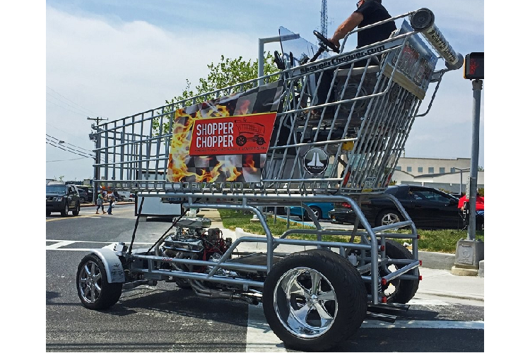 Vào cuối những năm đó, hai người biết rằng họ đã có một thứ đặc biệt trong tay, vì vậy họ quyết định sử dụng nó cho các cuộc diễu hành tại địa phương. Mặc dù xuất hiện vô số lần trên các phương tiện truyền thông, thế nhưng cả Calvin và Brent đều chưa từng tiết lộ cụ thể họ đã lắp ráp chiếc xe như thế nào. Tuy nhiên, Calvin từng nói rằng một trong những thách thức lớn nhất là lắp tất cả các bộ phận xe ô tô thông thường lại với nhau, sao cho vẫn có được vẻ ngoài đẹp đẽ cuối cùng.