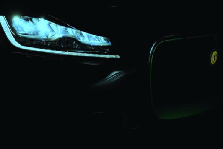 Nếu điều này là sự thật, thế giới sẽ đón chào một nhà vô địch mới cho danh hiệu “SUV nhanh nhất thế giới”. Ngoài ra, khả năng tăng tốc từ 0 lên 96 km/h của Lister Stealth được công bố là 3,5 giây. Theo kế hoạch, nhà sản xuất xe hơi Anh Quốc sẽ giới hạn số lượng chỉ 250 chiếc cho Lister Stealth.