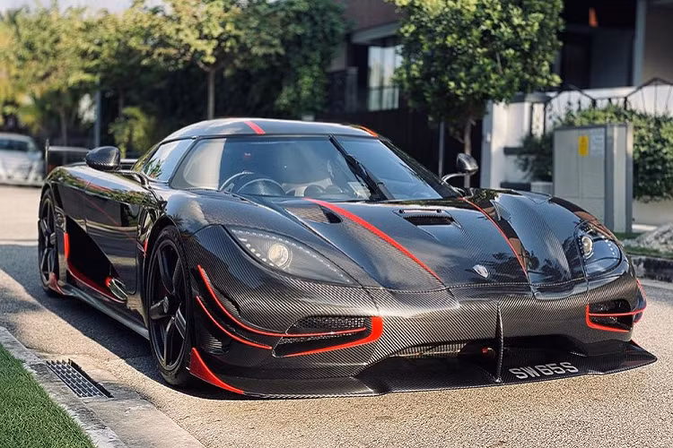 Biết không thể đợi để mua được Koenigsegg Regera, vì thế, một đại gia ở Singapore đã chuyển qua mua lại siêu xe Koenigsegg Agera RS.
