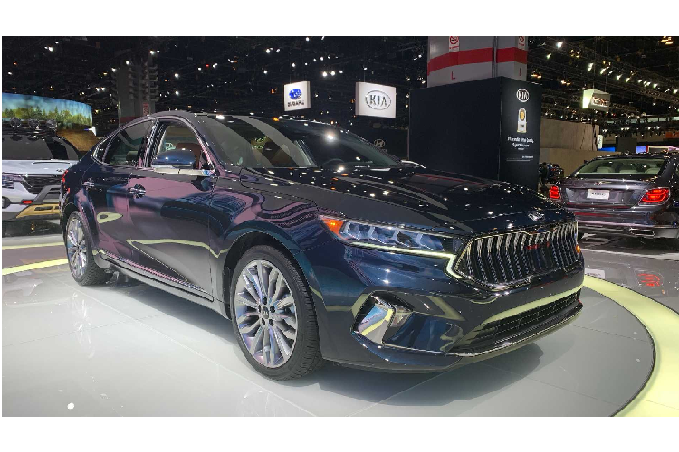 Khi doanh số của Toyota Avalon trong năm 2019 đã đạt 27.767 chiếc thì Kia Cadenza (Kia K7) vẫn "lẹt đẹt" ở mức đáng báo động 1.630 chiếc. Kể cả nếu so với Nissan Maxima thì Kia K7 thế hệ mới cũng không "có cửa".