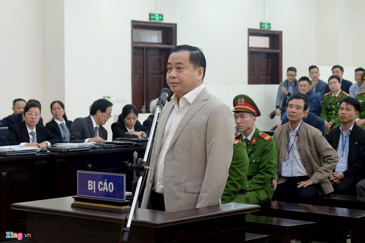 Tuy nhiên, căn cứ kết quả điều tra, tài liệu thu thu thập và lời khai người liên quan, VKS nhận định Phan Văn Anh Vũ sau khi được lãnh đạo UBND tạo điều kiện đã thâu tóm hàng loạt nhà đất ở Đà Nẵng. 