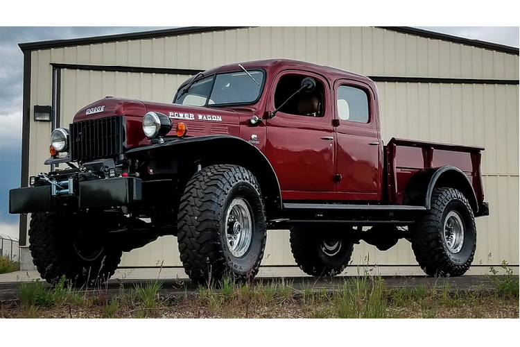 Chiếc xe Dodge Power Wagon cũ này là một mẫu bán tải cổ điển đã giúp xây dựng nên nước Mỹ và đã phục vụ trong Thế Chiến II. Nói một cách khác, nó là một mẫu xe nhận được sự kính trọng và yêu mến của cả một thế hệ người tiêu dùng. Vì vậy, chiếc Dodge Power Wagon 1949 phục chế kiêm độ này là một sản phẩm vô cùng ấn tượng.