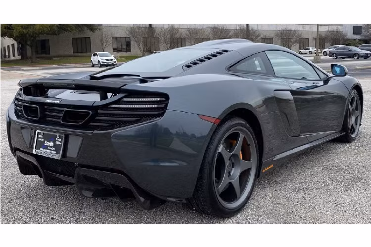 Về sau này, thương hiệu McLaren vẫn ra mắt một số mẫu xe nhằm kỷ niệm chiến thắng Le Mans 1995, điển hình chính là mẫu McLaren Senna LM được ra mắt cách đây không lâu với số lượng cực kì giới hạn và rất khó để có thể mua được.