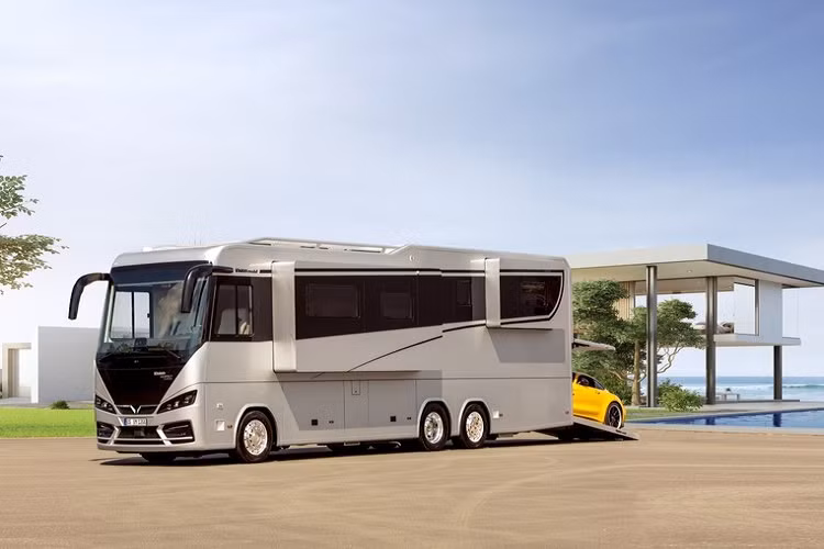 Năm 2020 đã trở thành quãng thời gian nhiều người khát khao được đi chơi xa nhất, đặc biệt là sau tình trạng phong tỏa thế giới và cấm đi lại kể từ đầu mùa xuân. Đối với những đại gia giàu có, hãng xe Variomobil có một mẫu motorhome hoàn hảo để thỏa mãn cơn khát đi chơi đó.