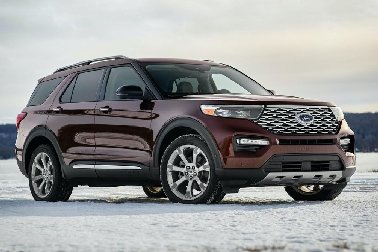 So với xe ở Mỹ, Ford Explorer 2020 mới tại thị trường Trung Quốc sở hữu chiều dài nhỉnh hơn 25 mm. Theo đó, Ford Explorer 2020 tại thị trường Trung Quốc sở hữu chiều dài 5.075 mm, rộng 2.004 hoặc 2.020 mm (tùy phiên bản), cao 1.778 mm và chiều dài cơ sở 3.025 mm.