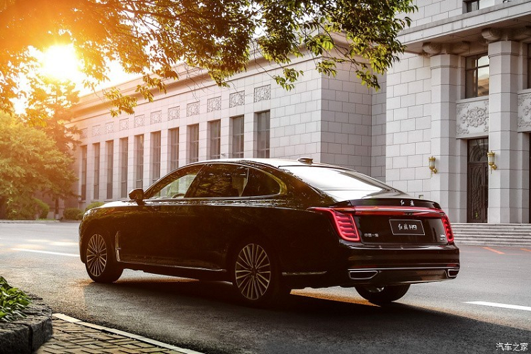 Theo hãng xe Hồng Kỳ, sự kiện ra mắt H9 ở Dubai là một trong những kế hoạch chiến lược của thương hiệu này trên thị trường toàn cầu. Tuy nhiên, đây không phải là mẫu xe Hồng Kỳ đầu tiên ra mắt thị trường nước ngoài. Trước đó, mẫu SUV chạy điện Hồng Kỳ E-HS9 cũng đã được giới thiệu tại thị trường Na Uy.