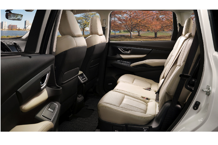 Subaru Forester phiên bản i-L EyeSight được đánh dấu là dòng xe có giá bán dễ tiếp cận nhất của Subaru được trang bị Eyesight, đây cũng là mẫu xe mới nhất được lắp ráp trên dây chuyền tại nhà máy Subaru ở Thái Lan.