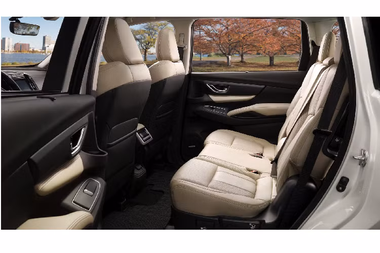 Subaru Forester phiên bản i-L EyeSight được đánh dấu là dòng xe có giá bán dễ tiếp cận nhất của Subaru được trang bị Eyesight, đây cũng là mẫu xe mới nhất được lắp ráp trên dây chuyền tại nhà máy Subaru ở Thái Lan.