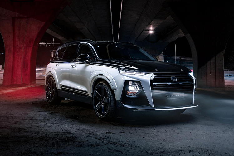 Nói chung, nội thất bản độ Carlex Urban Edition thay đổi khá nhiều, sang chảnh và khác nhiều Hyundai SantaFe nguyên bản.