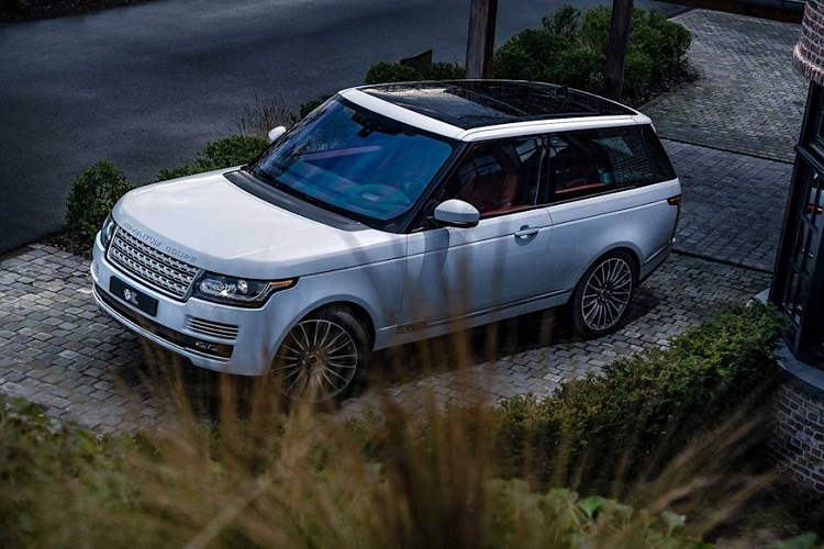 Sẽ chỉ có 100 chiếc xe được Niels van Roij sản xuất, giá xe Adventum Coupe là 299.835 USD mỗi chiếc và sẽ được điều chỉnh theo cấu hình mà khách hàng lựa chọn. Khi đặt xe, khách hàng sẽ phải đặt cọc số tiền 55.525 USD và hãng này cần đến 6 tháng để có thể hoàn thành chiếc xe.